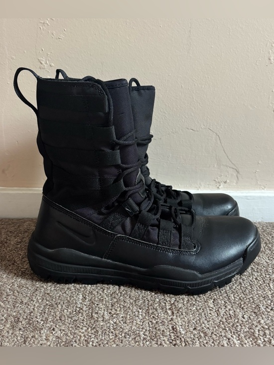 Nike Tactical Boots Size 8.5 main image 7